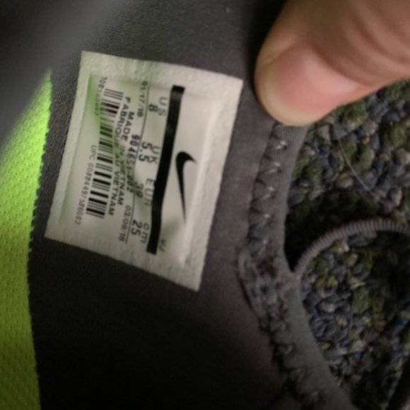 ❤️Nike Gray Mesh Training Shoes 8 - Picture 2 of 4